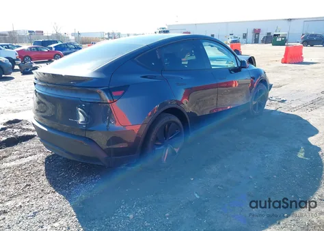 2026 Tesla Model Y Long Range Launch Series/Premium All-Wheel Drive из США, поврежденный, VIN 7SAYGDEEXTA479009